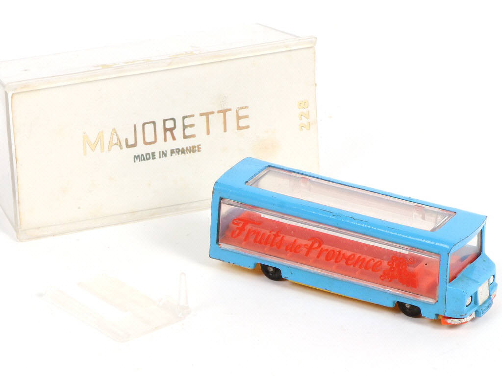 Lot 218 - MAJORETTE (FRANCE) (1)