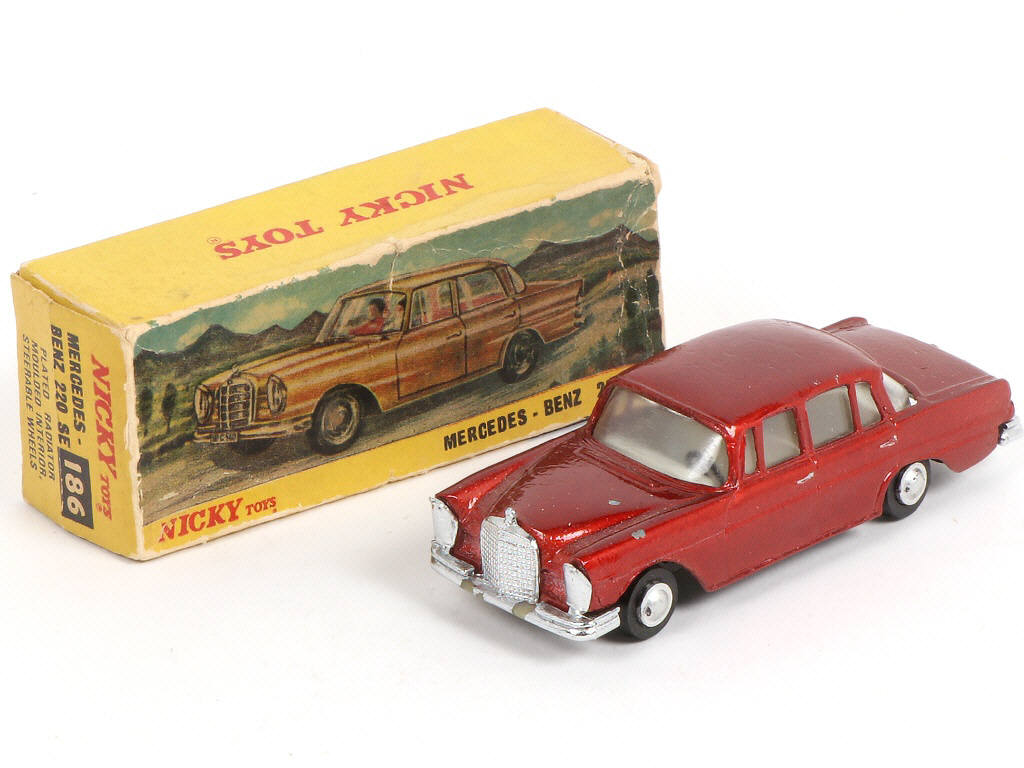 Lot 237 - NICKYTOYS (INDE) (1)