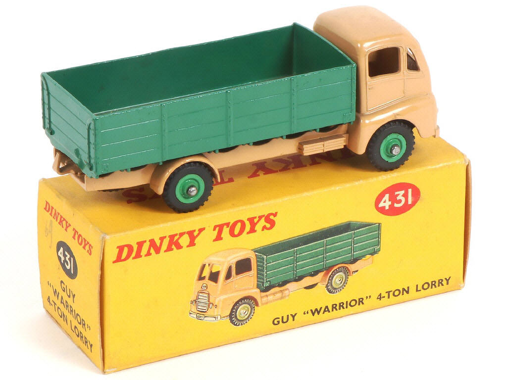 Lot 317 - DINKY TOYS (GB) (1)