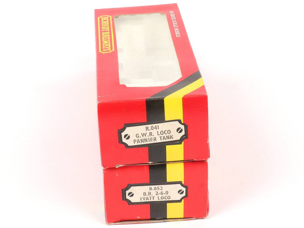 Lot 22 - HORNBY 'HO' (3)