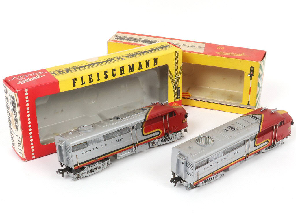 Lot 16 - FLEISCHMANN 'HO' (ALLEMAGNE) (2)