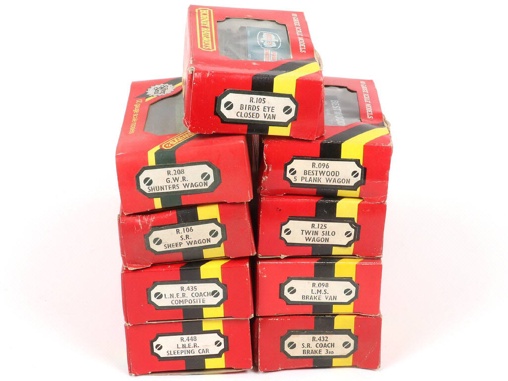 Lot 24 - HORNBY 'HO' (9)