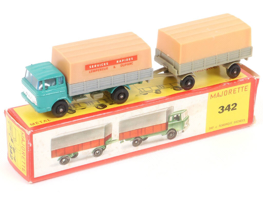 Lot 130 - MAJORETTE (FRANCE) (1)