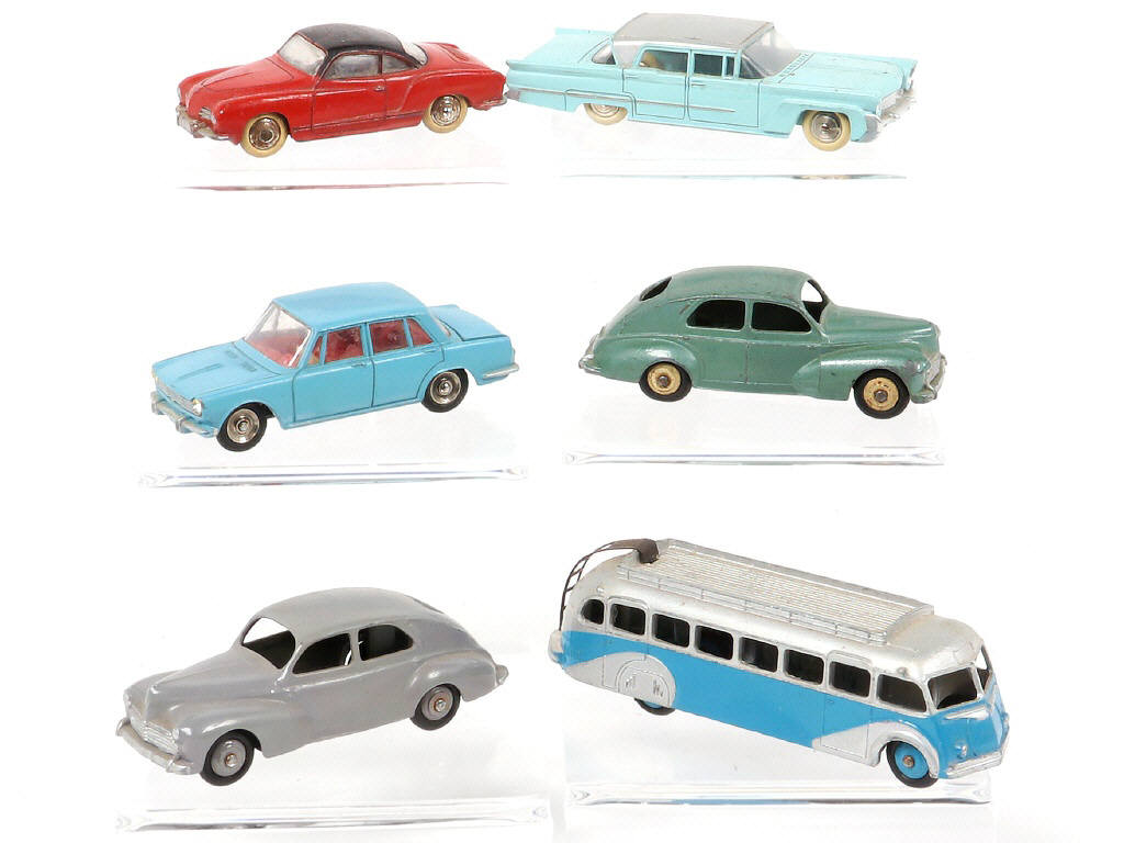 Lot 323 - DINKY TOYS (FRANCE) (6)