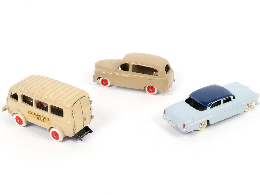 Lot 262 - C.I.J. (FRANCE) (3)