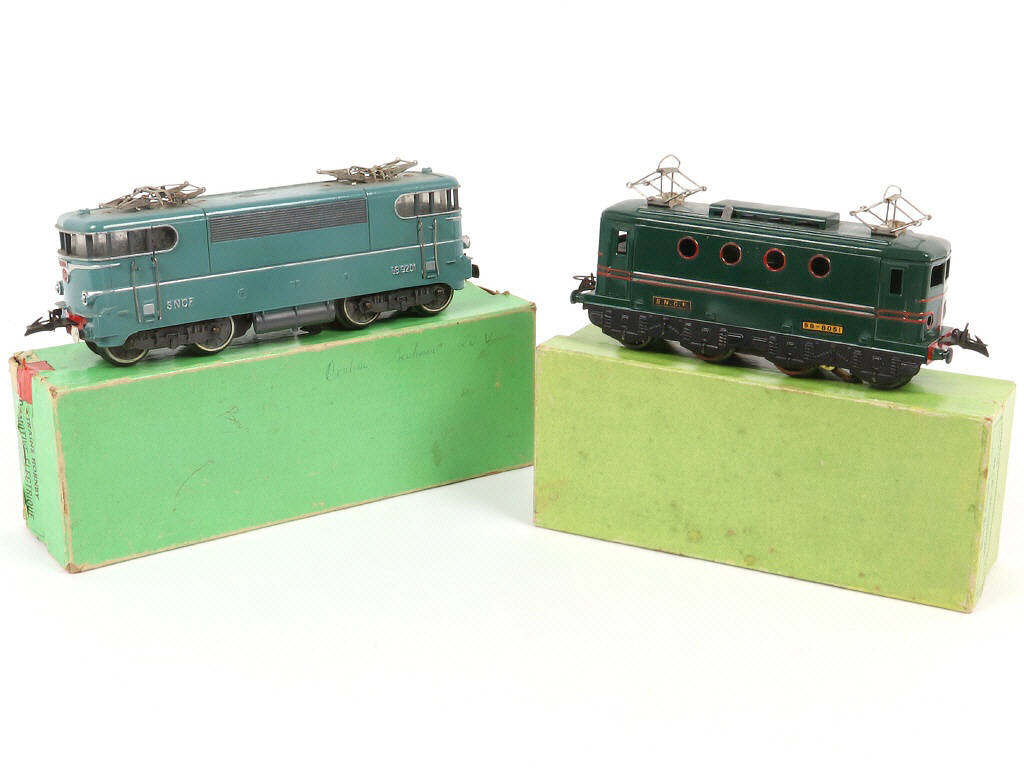 Lot 34 - HORNBY 'O' (FRANCE) (2)