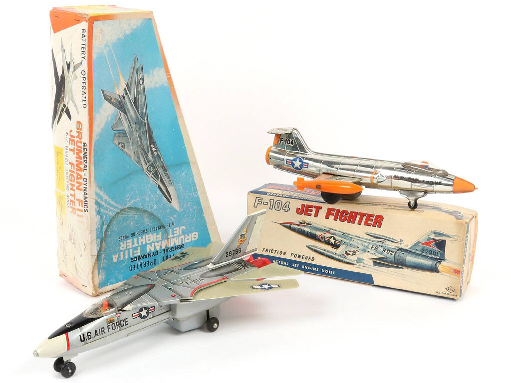 Lot 38 - DIVERS (JAPON) (2)