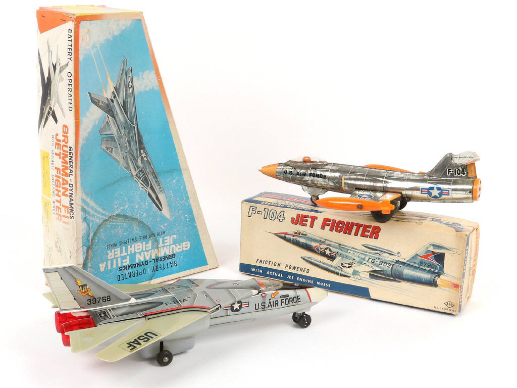 Lot 38 - DIVERS (JAPON) (2)