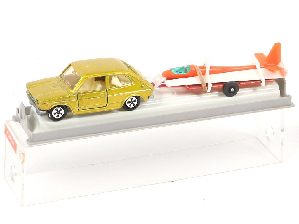 Lot 127 - MAJORETTE (FRANCE) (1)