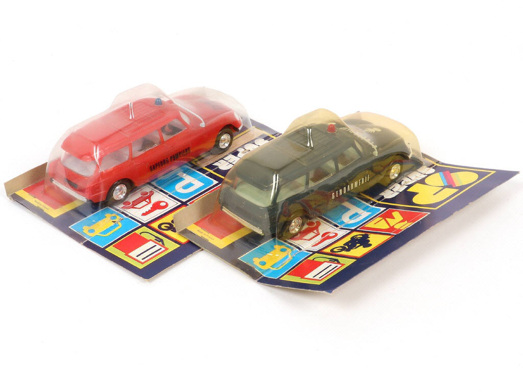 Lot 112 - INJECTAPLASTIC (FRANCE) (2)