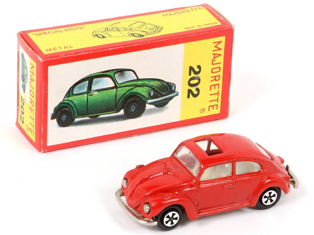 Lot 135 - MAJORETTE (FRANCE) (1)