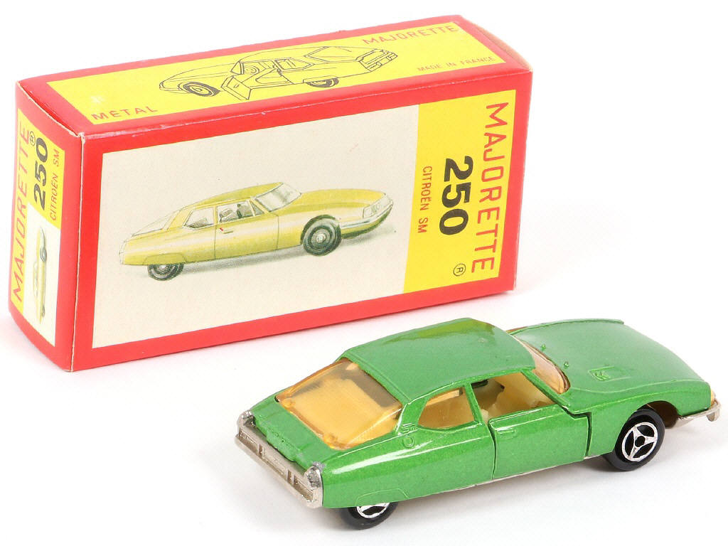 Lot 142 - MAJORETTE (FRANCE) (1)