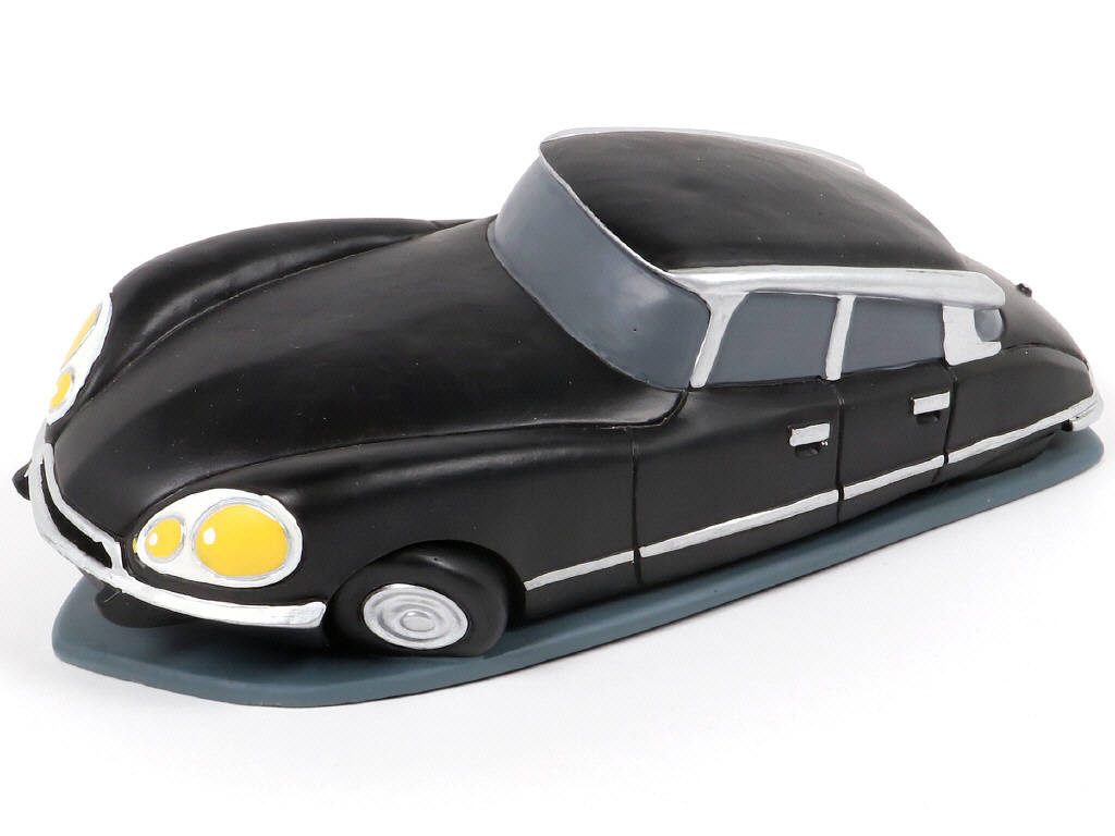 Lot 65 - MOTUS CREATIONS (1)