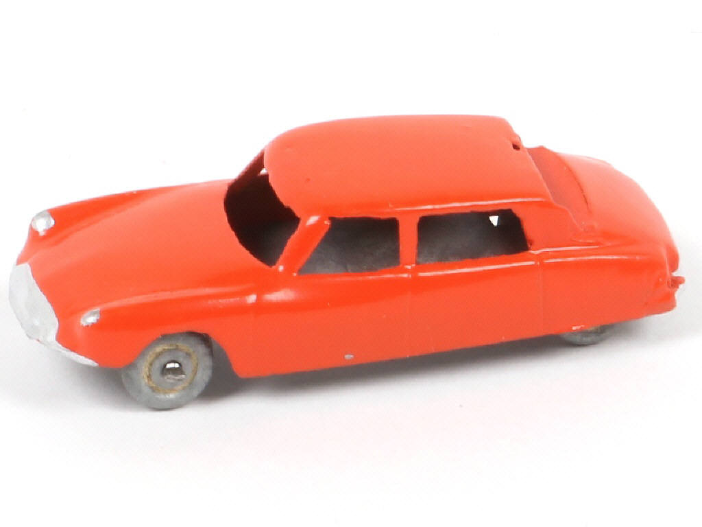 Lot 196 - GITANES (FRANCE) (1)
