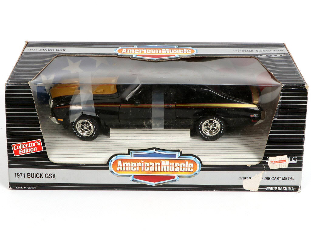 Lot 25 - ERTL (USA) (4)