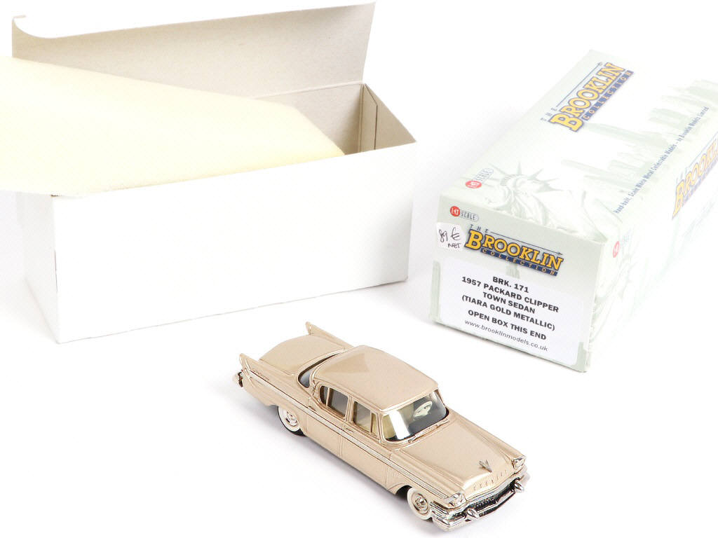 Lot 135 - BROOKLIN MODELS (GB) (1)