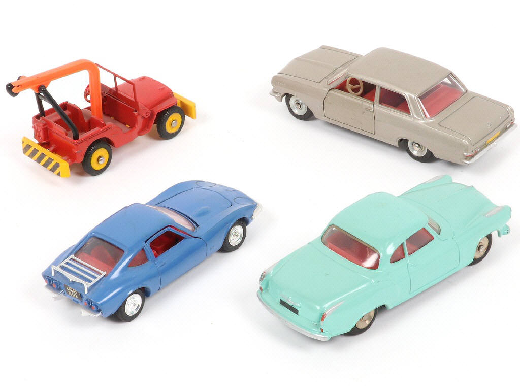Lot 302 - DINKY TOYS (FRANCE) (4)