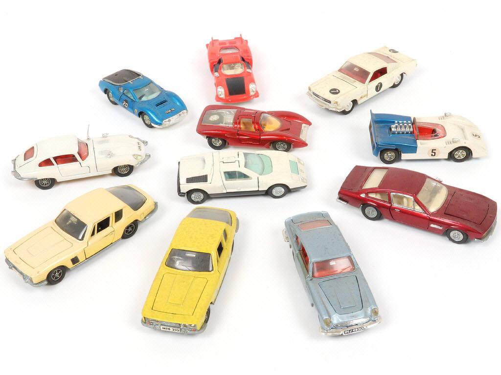 Lot 248 - DINKY TOYS (GB) (11)