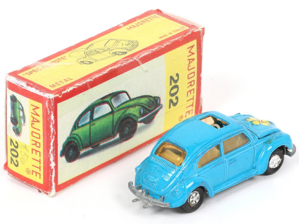 Lot 139 - MAJORETTE (FRANCE) (2)