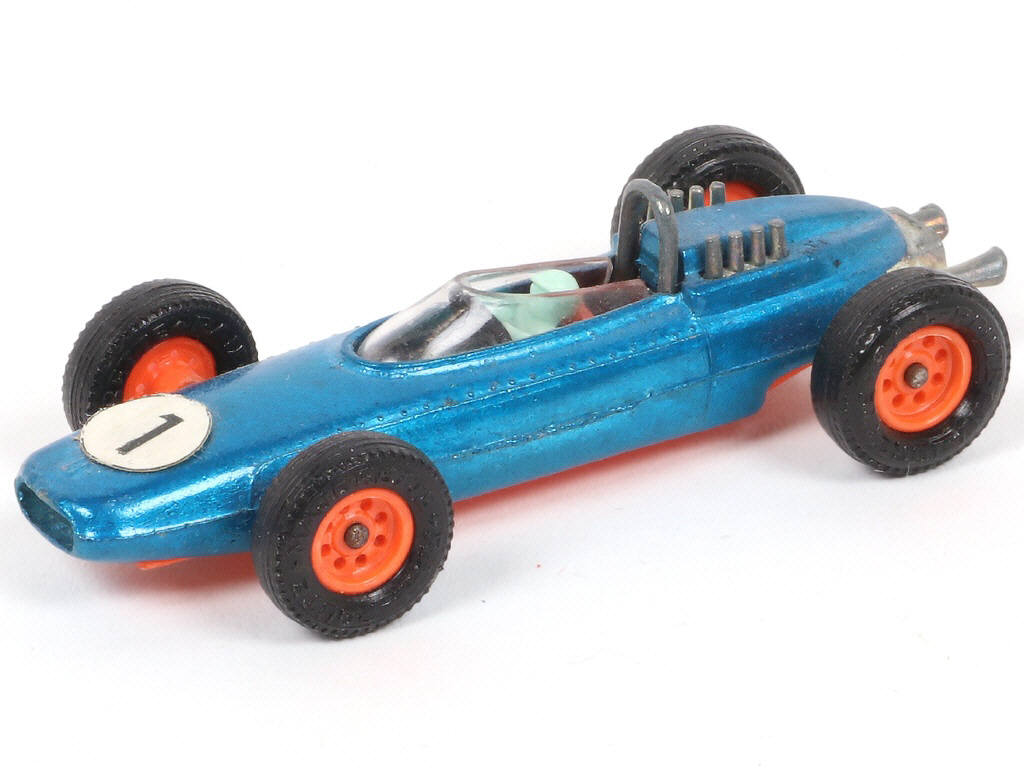 Lot 135 - MAJORETTE (FRANCE) (1)