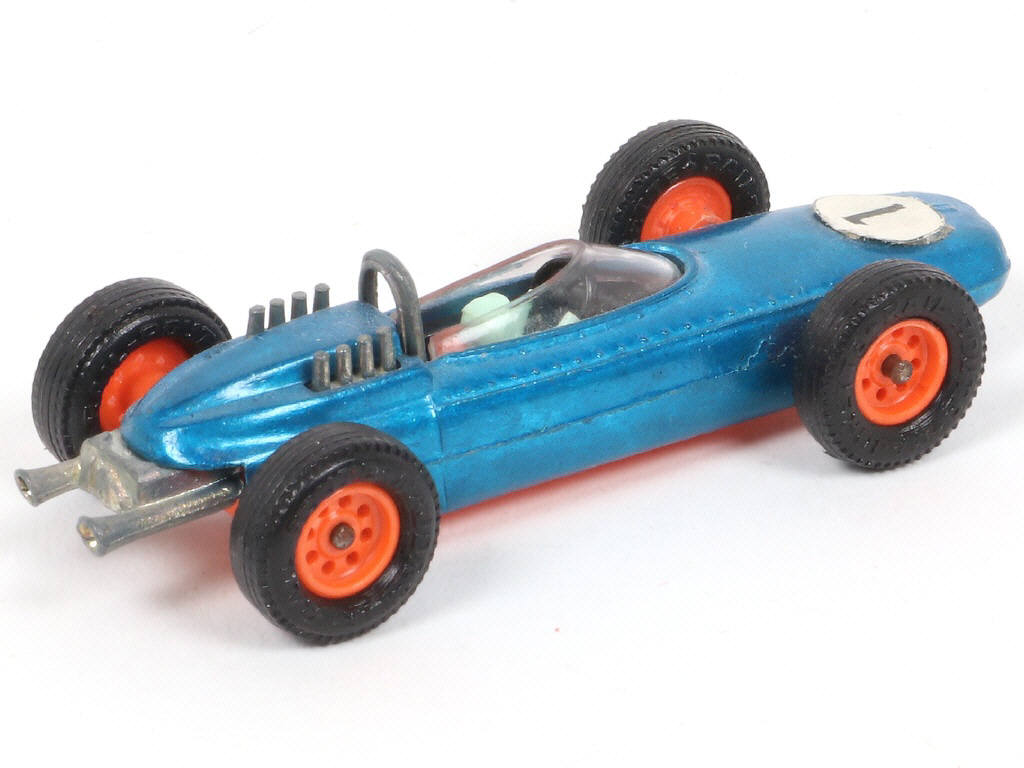 Lot 135 - MAJORETTE (FRANCE) (1)