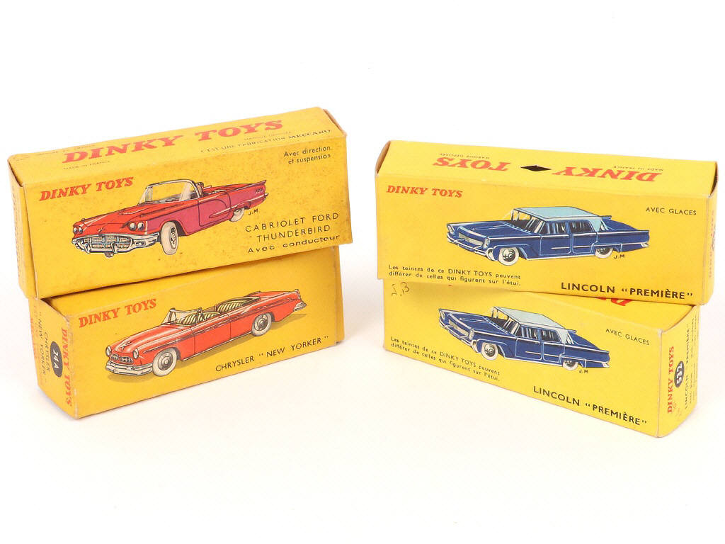 Lot 261 - DINKY TOYS (FRANCE) (4)