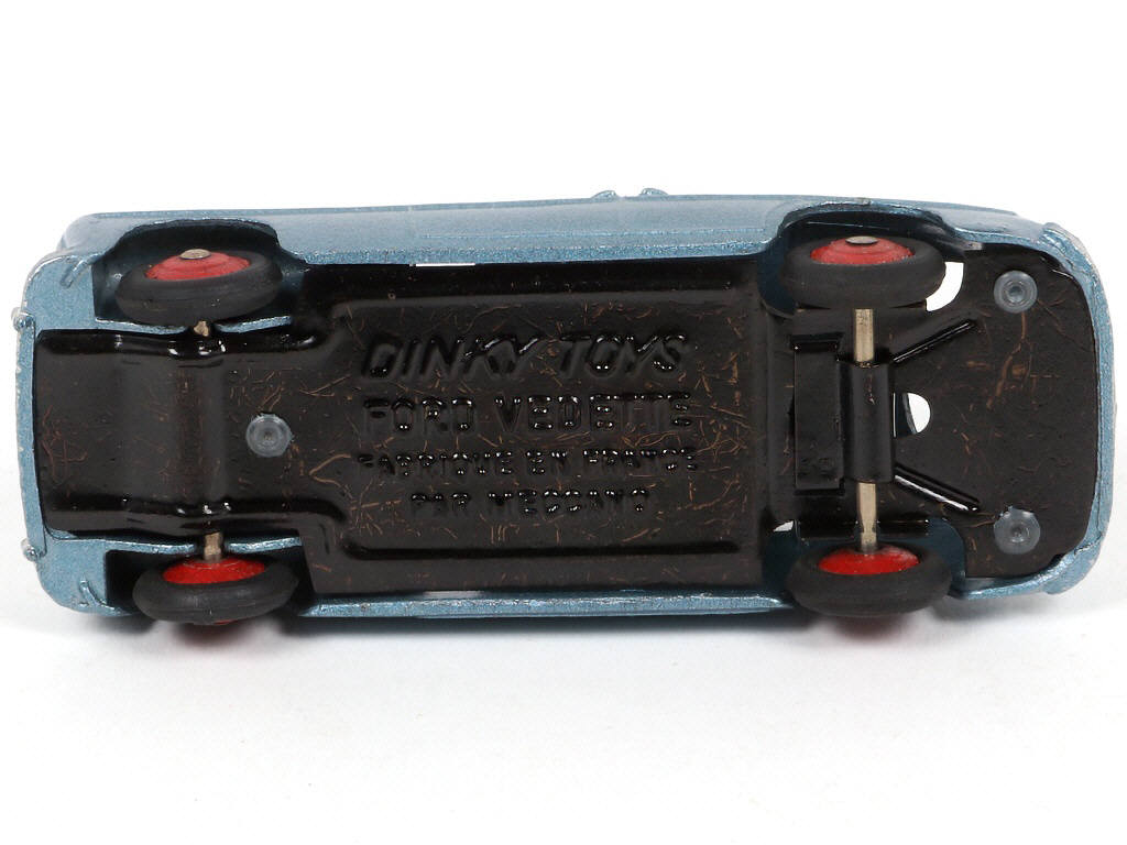 Lot 276 - DINKY TOYS (FRANCE) (1)