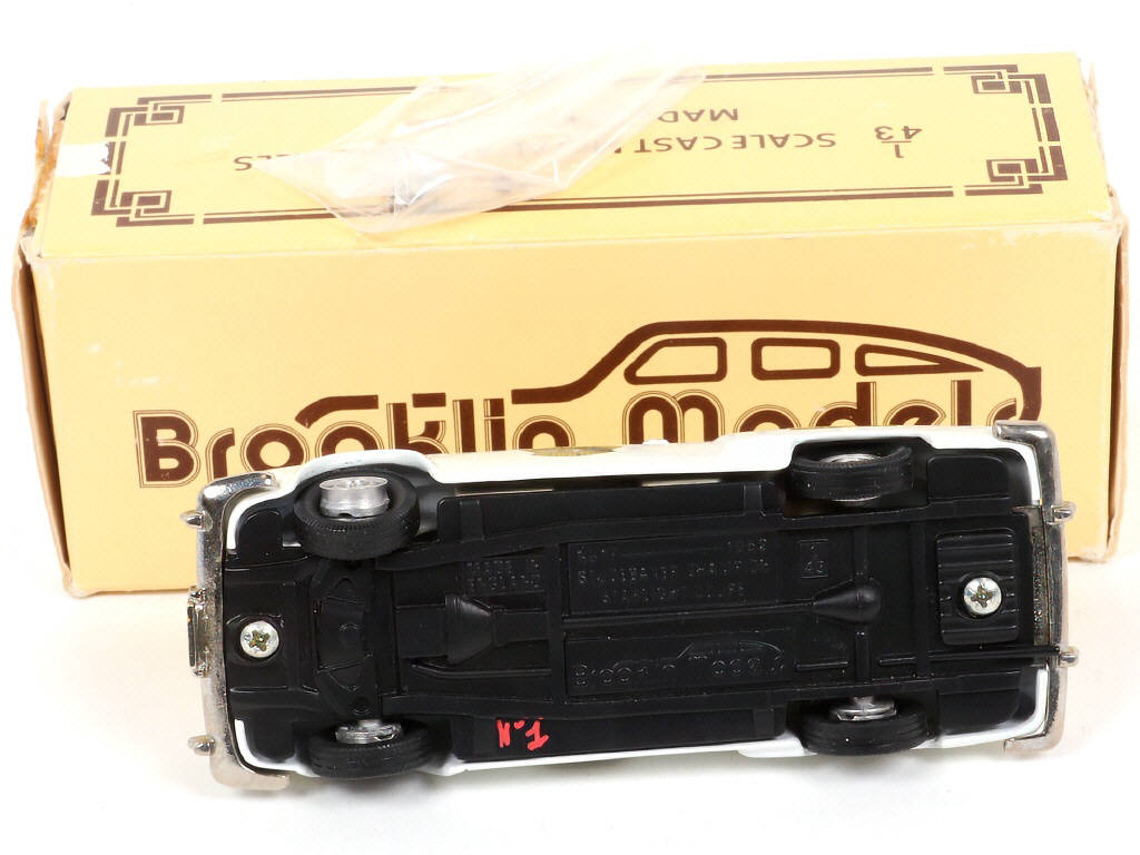 Lot 61 - BROOKLIN MODELS (GB) (1)