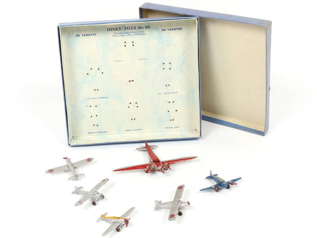 Lot 217 - DINKY TOYS (GB) (7)