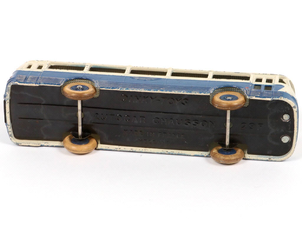 Lot 275 - DINKY TOYS (FRANCE) (1)