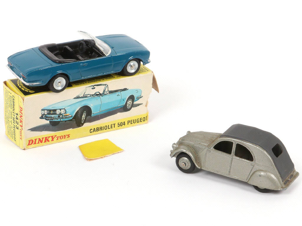 Lot 285 - DINKY TOYS (FRANCE) (2)