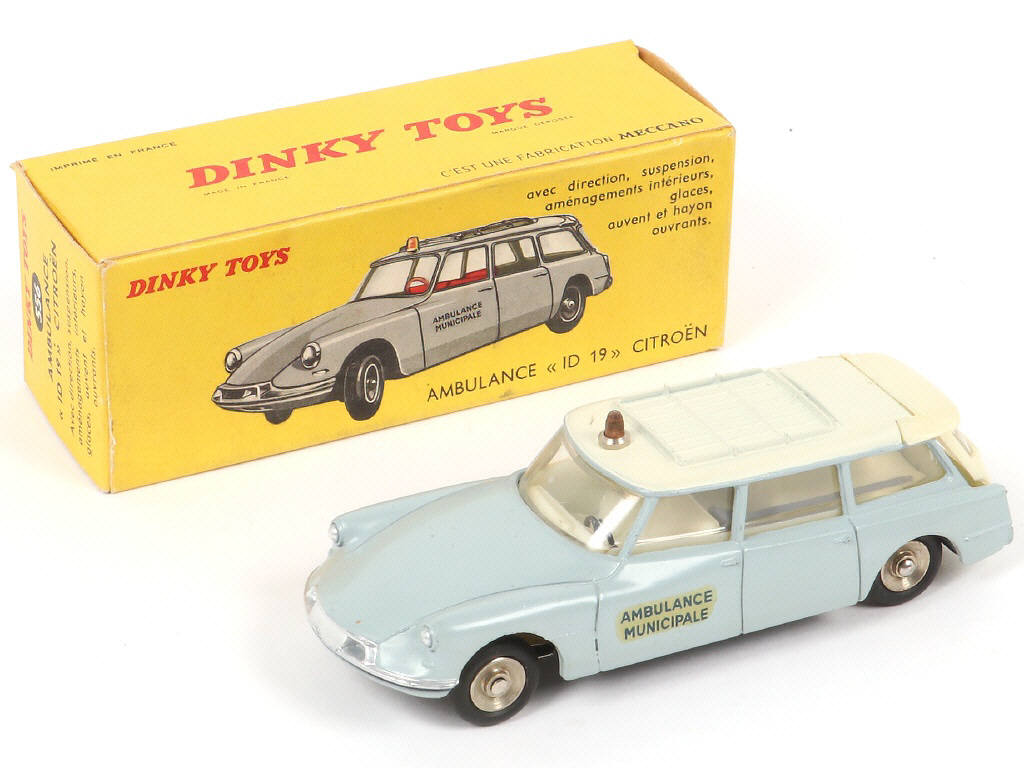 Lot 273 - DINKY TOYS (FRANCE) (1)