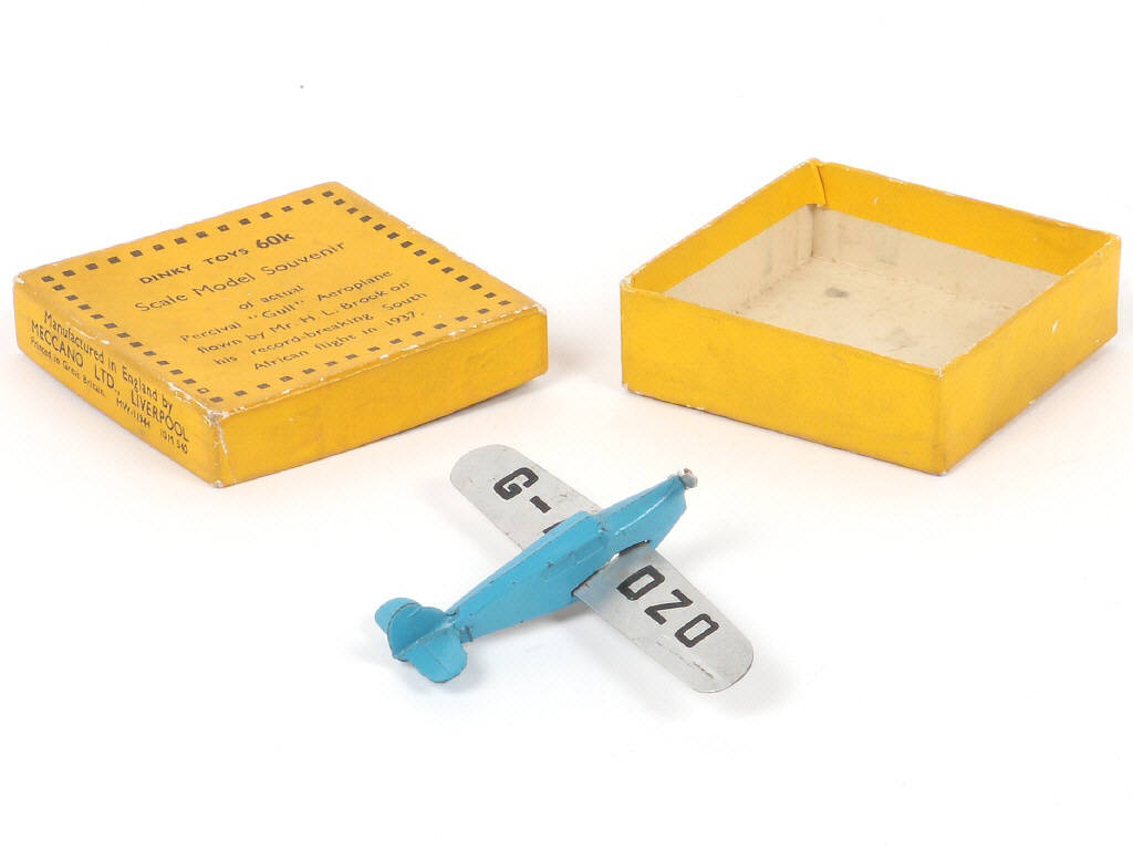 Lot 301 - DINKY TOYS (GB) (1)