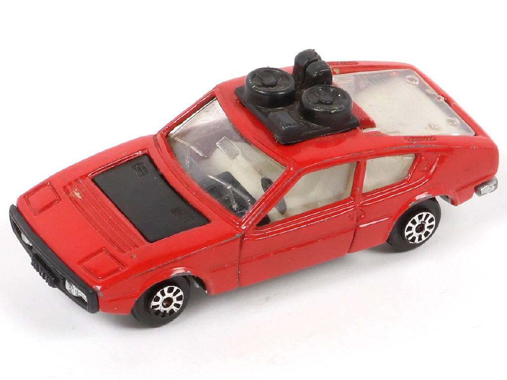 Lot 184 - MAJORETTE (FRANCE) (1)