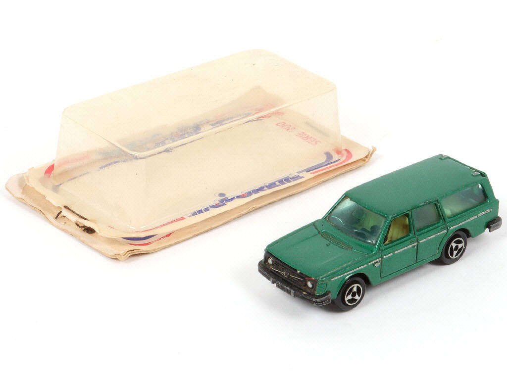 Lot 185 - MAJORETTE (FRANCE) (1)