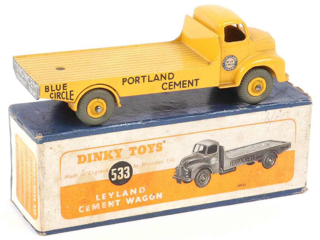 Lot 299 - DINKY TOYS (GB) (1)