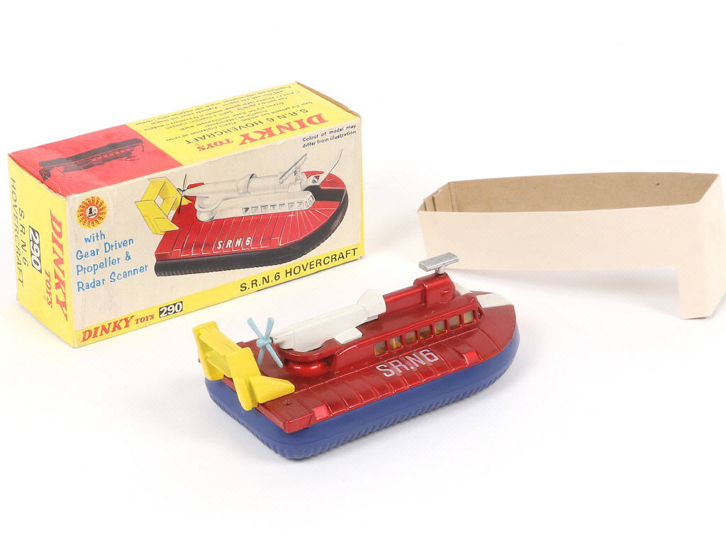 Lot 297 - DINKY TOYS (GB) (1)