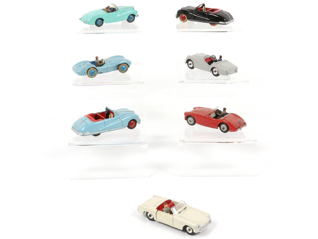 Lot 323 - DINKY TOYS (GB) (7)