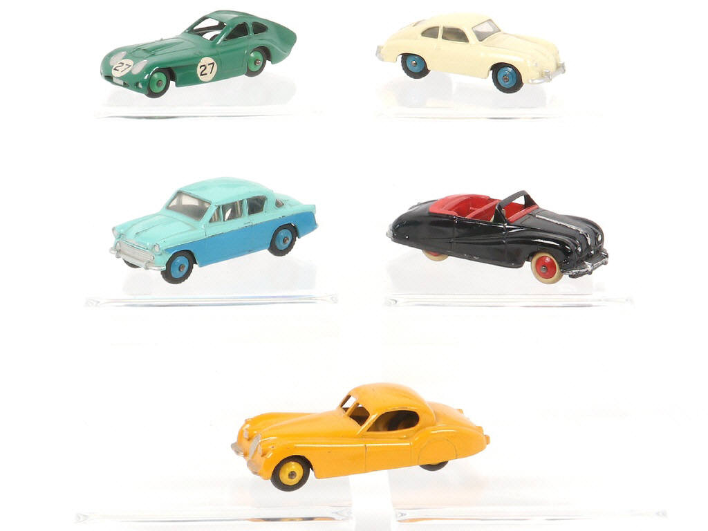 Lot 322 - DINKY TOYS (GB) (5)