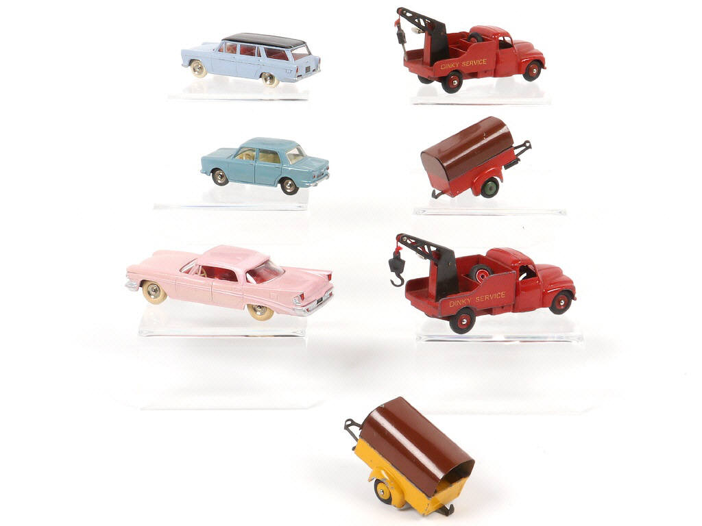 Lot 291 - DINKY TOYS (FRANCE) (7)