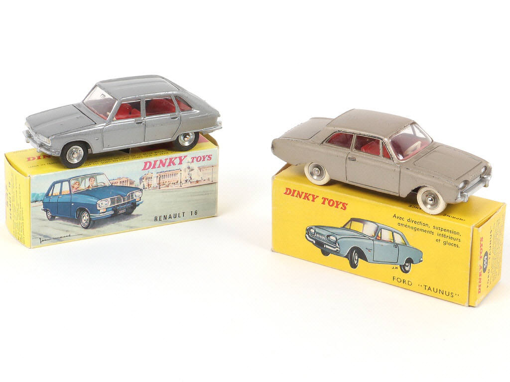 Lot 282 - DINKY TOYS (FRANCE) (2)