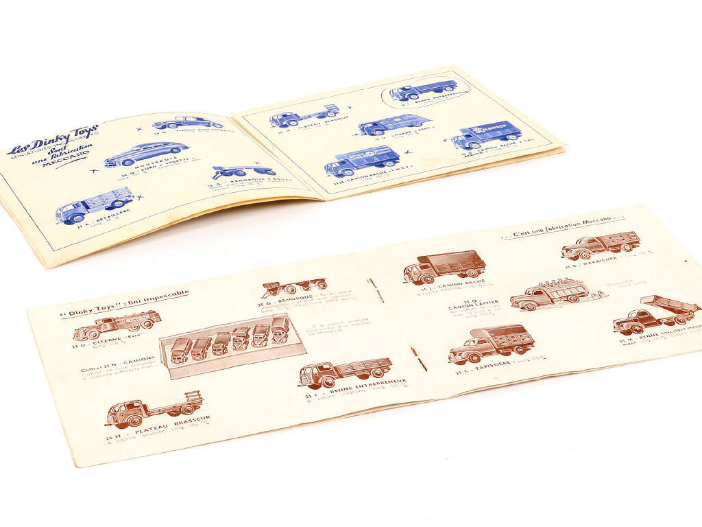 Lot 4 - DINKY TOYS (FRANCE) (2)