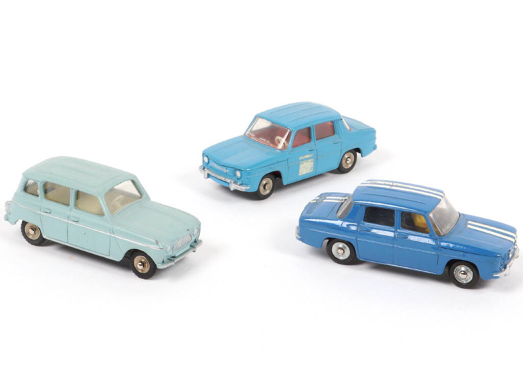 Lot 286 - DINKY TOYS (FRANCE) (3)