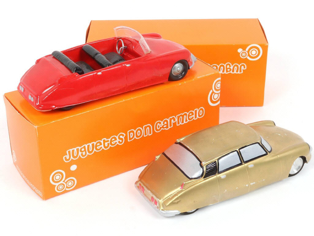 Lot 20 - DON CARMELO TOYS (ARGENTINE) (2)