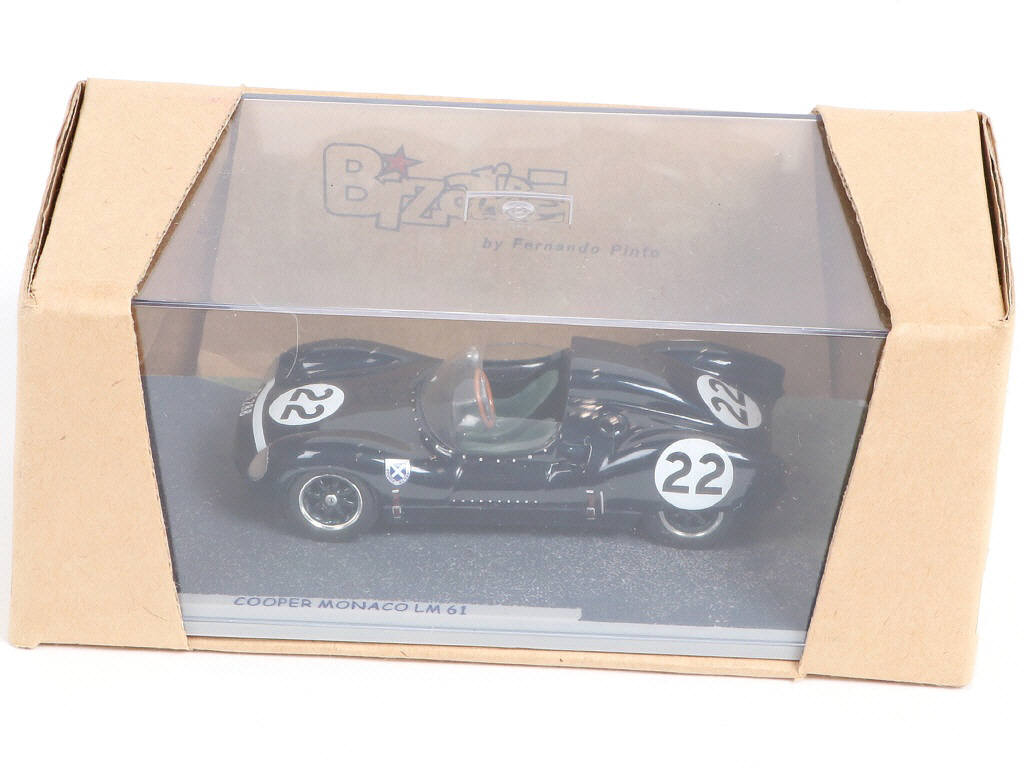 Lot 71 - BIZARRE (MACAU) (1)