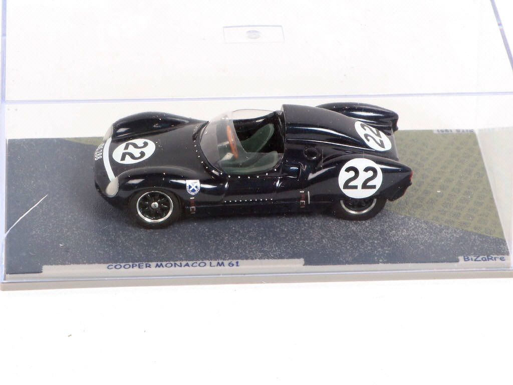 Lot 71 - BIZARRE (MACAU) (1)