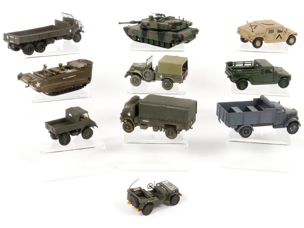 Lot 65 - DIVERS (10)