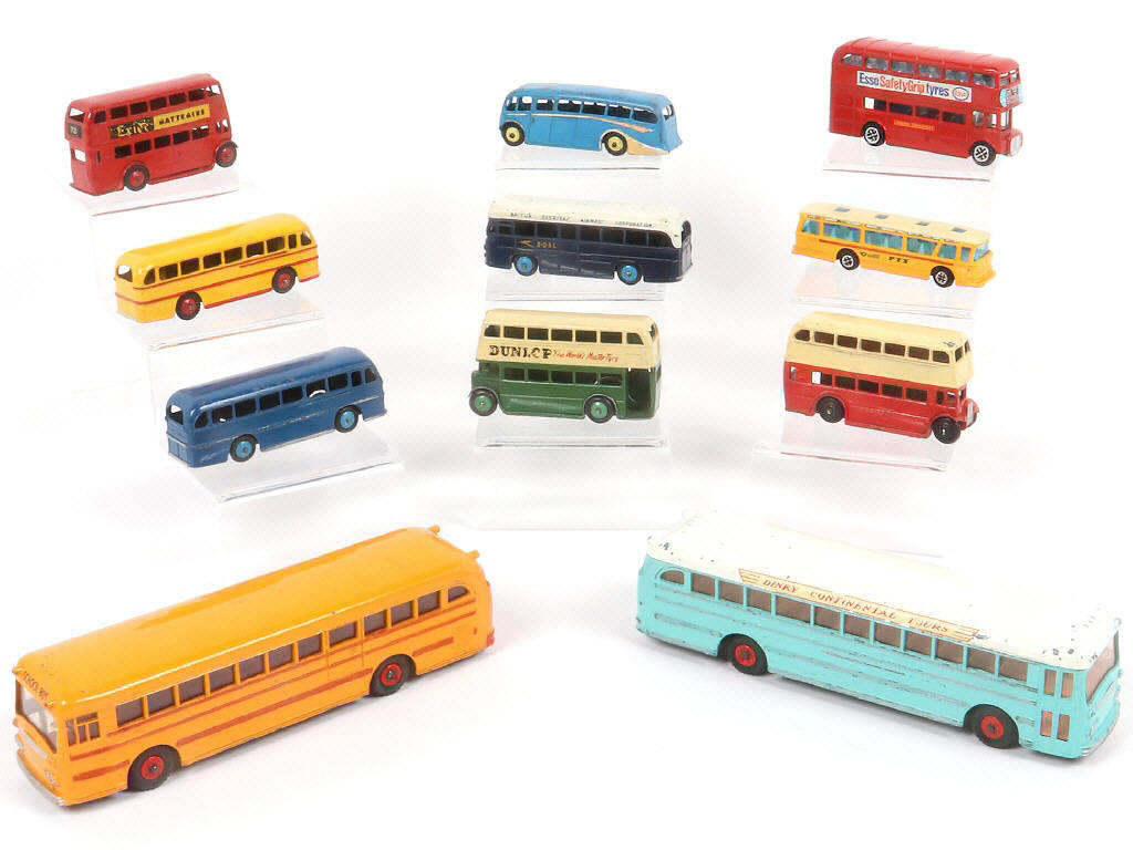Lot 351 - DINKY TOYS (GB) (11)