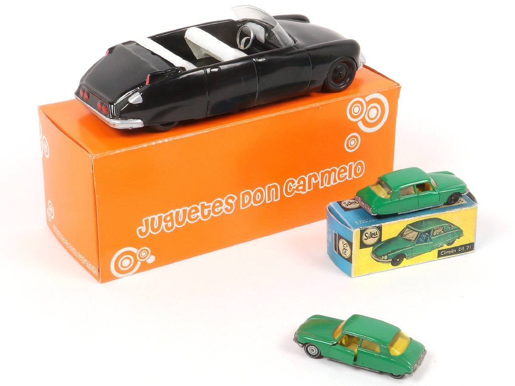 Lot 110 - DON CARMELO TOYS (ARGENTINE) (3)