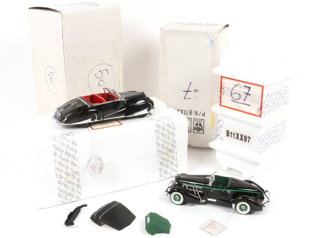 Lot 22 - FRANKLIN MINT (USA) (2)